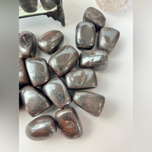 Tumbled Hematite Crystal, Crystal Tumble, Crystal, Minerals, Pocket Stone - Picture 4 of 8